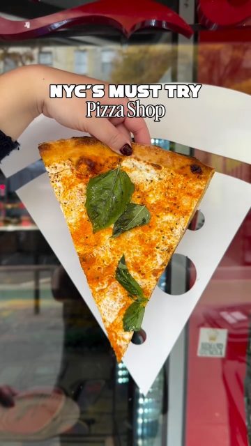 Slice, slice baby. 😋 Whether you’re grabbing one on the go or staying for a full pie, nothing hits like a fresh New York slice in the middle of a busy day. 🍕 Quick, classic and always delicious. 🗽📍 5 LOCATIONS around Manhattan, NYC🚙 Take out + delivery——#NYC #Manhattan #NYC #Pizza #MadeInNewYorkPizza
