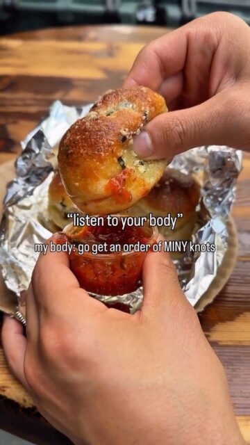 Garlic knots = pizza night essentials. π§ π€πΌ And MINY does it right every time. Order a few dozen, thank us later. π
π Midtown | West Village | Upper West Side
ββ
#GarlicKnots #MINY #Manhattan #NYCPizza