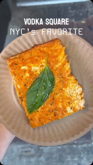 Vodka square slice, NYC’s favorite. 🍕🔥 Crispy edges, fluffy crust, creamy vodka sauce, and plenty of melty cheese. This square slice deserves a spot on your next NYC pizza run. 😏

📍 Multiple NYC Locations
🚗 Pickup + Delivery Available
——
#MadeInNYPizza #VodkaPizza #NYCPizza